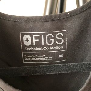 Figs XS Catarina Top (Black)